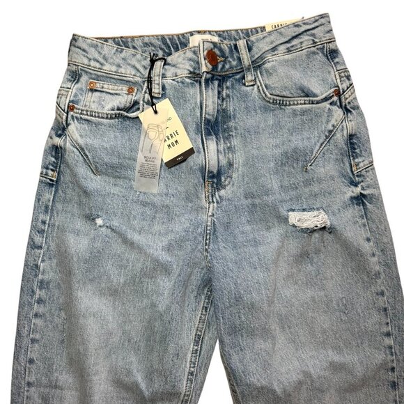 New RIVER ISLAND Carrie Mom Jeans Tall Ripped Knee Light wash size 6 US, 10UK - Picture 3 of 8